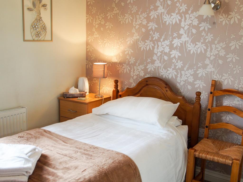 Leaded Light Guest House 솔리헐 외부 사진
