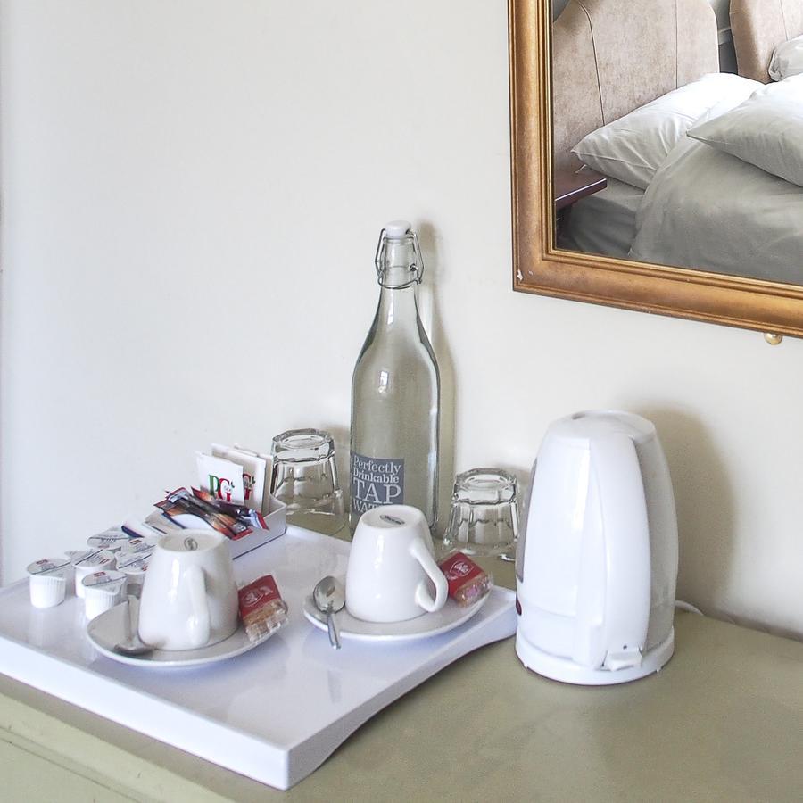 Leaded Light Guest House 솔리헐 외부 사진