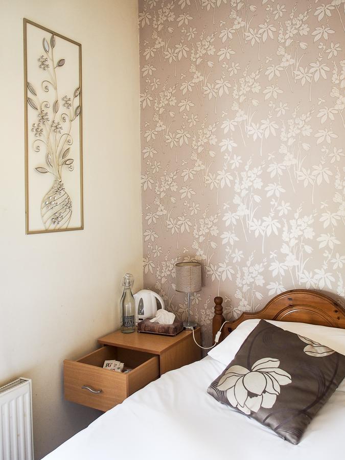 Leaded Light Guest House 솔리헐 외부 사진